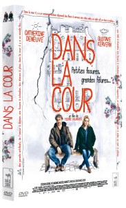 DANS LA COUR DVD
