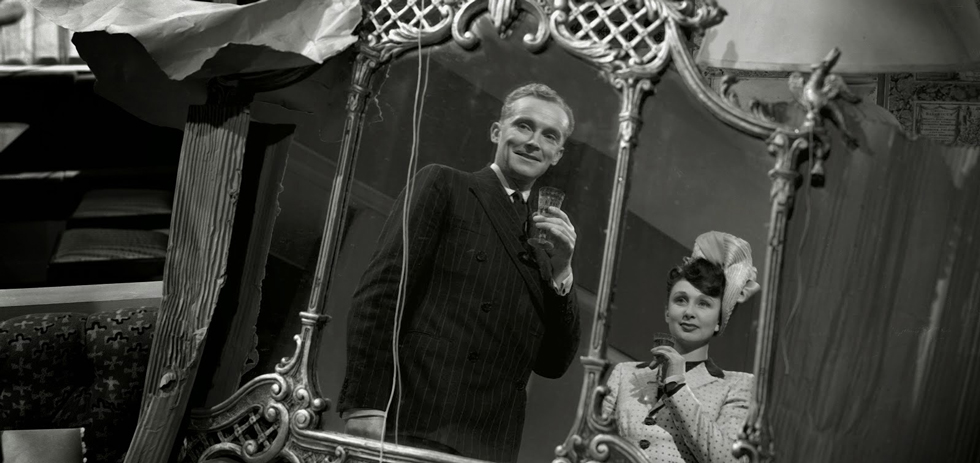 dead of night image 2 cliff and co.jpg