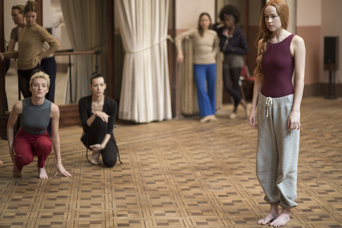 suspiria-dakota-johnson-cliff-and-co
