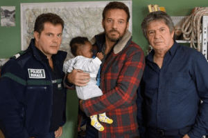 ALEX HUGO L'ETRANGERE SLIDE CLIFF AND CO