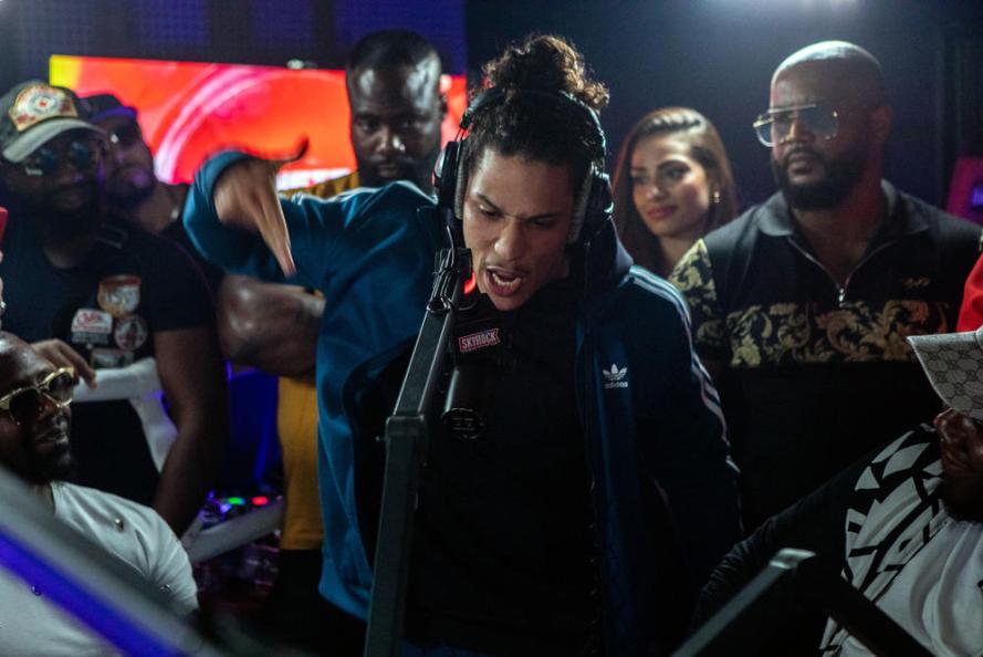 VALIDÉ (Critique Saison 1) Efficace et addictif… – Les Chroniques de ...